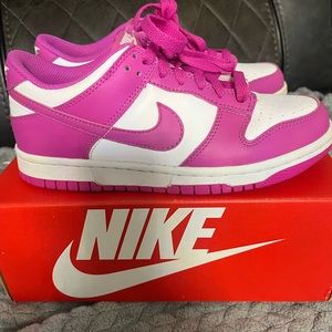 Pink Nike low dunks